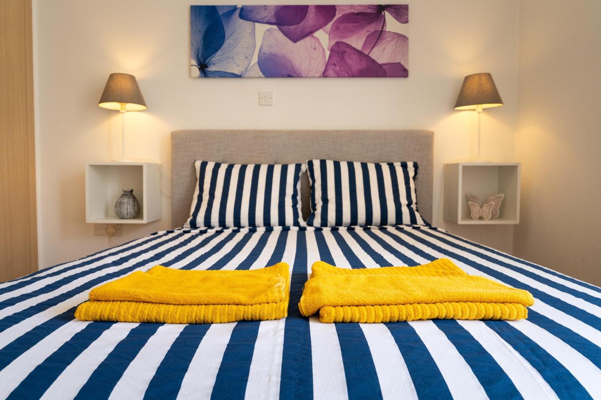 Appartamento Blue Dawn Center Flat Larnaca Esterno foto